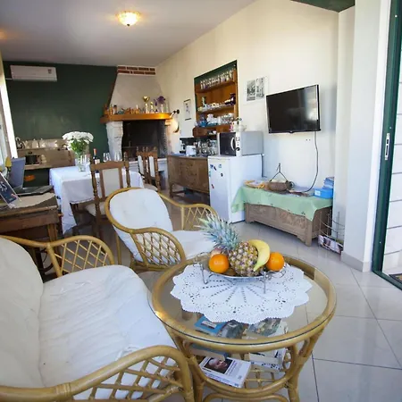 Апартаменты Komfortable Mit Terrasse In Bidol By Interhome *